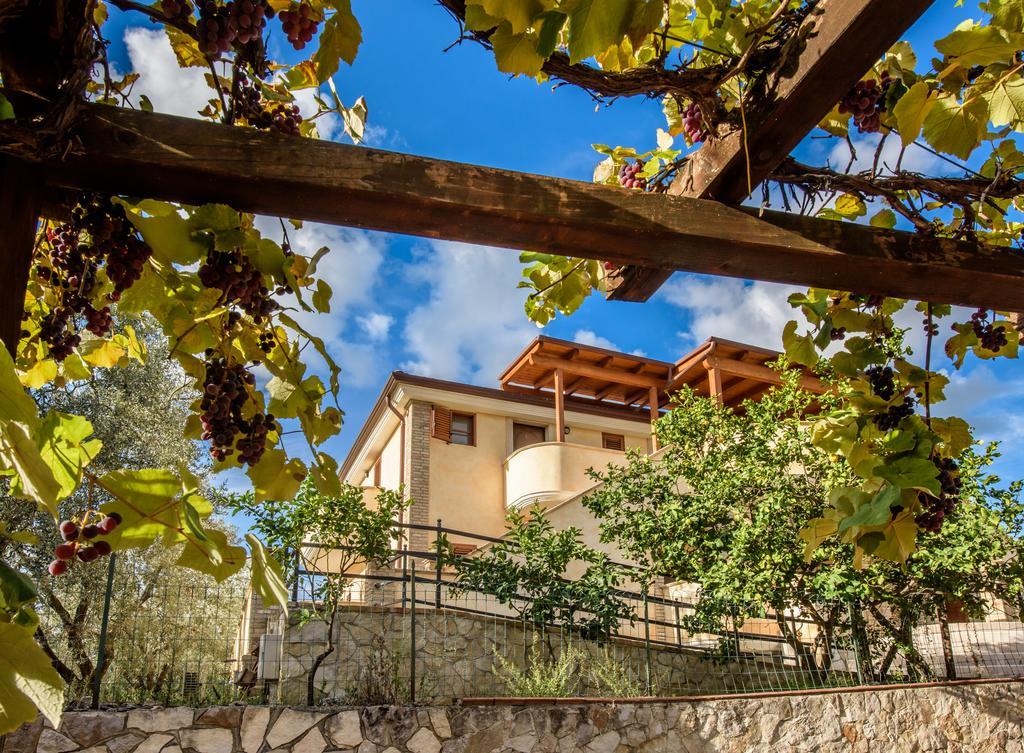 Albergo Il Giardino Foce Varano Kültér fotó